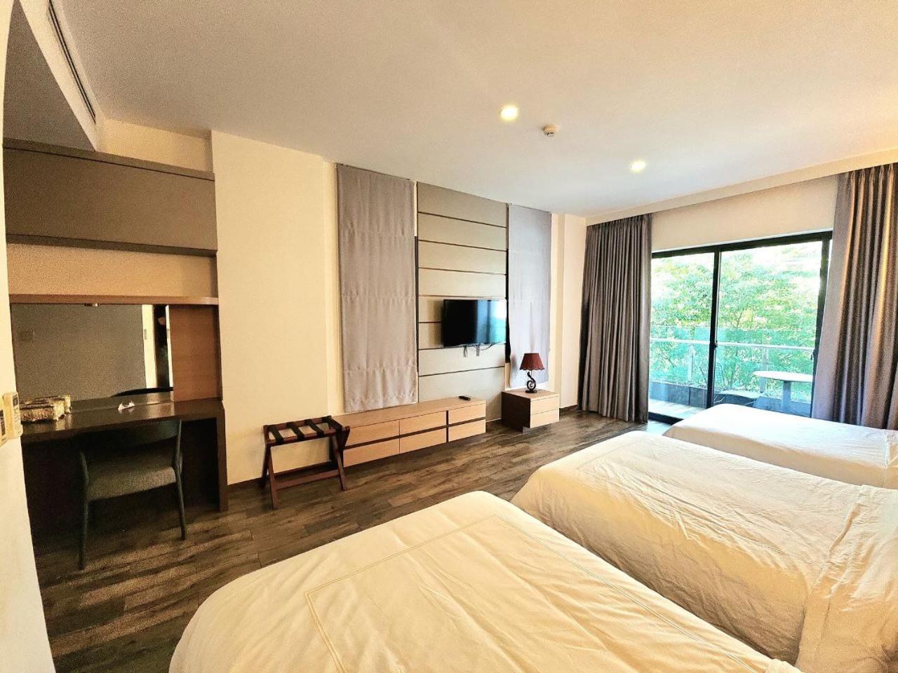 Chilchill Hotel Riverside Phnom Pen Exterior foto