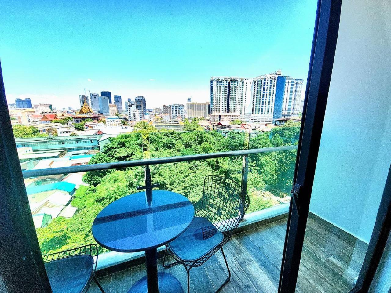 Chilchill Hotel Riverside Phnom Pen Exterior foto